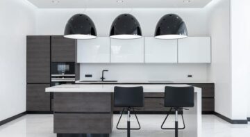 remont-kvartiry-svoimi-rykami Фото ремонт кухні в чорно-білих тонах PlatinumArt